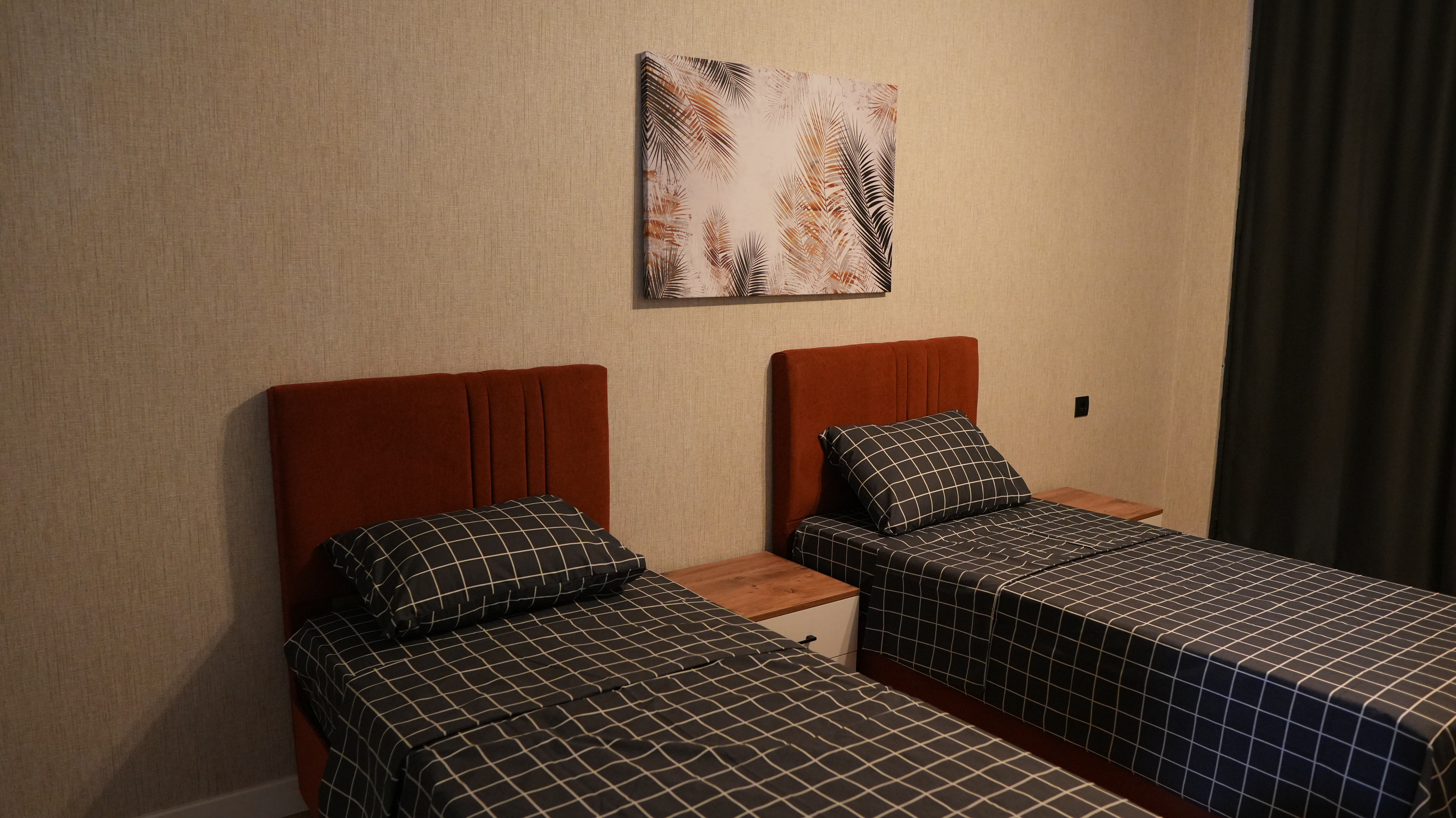 ROOM ELITE FRIENDLY