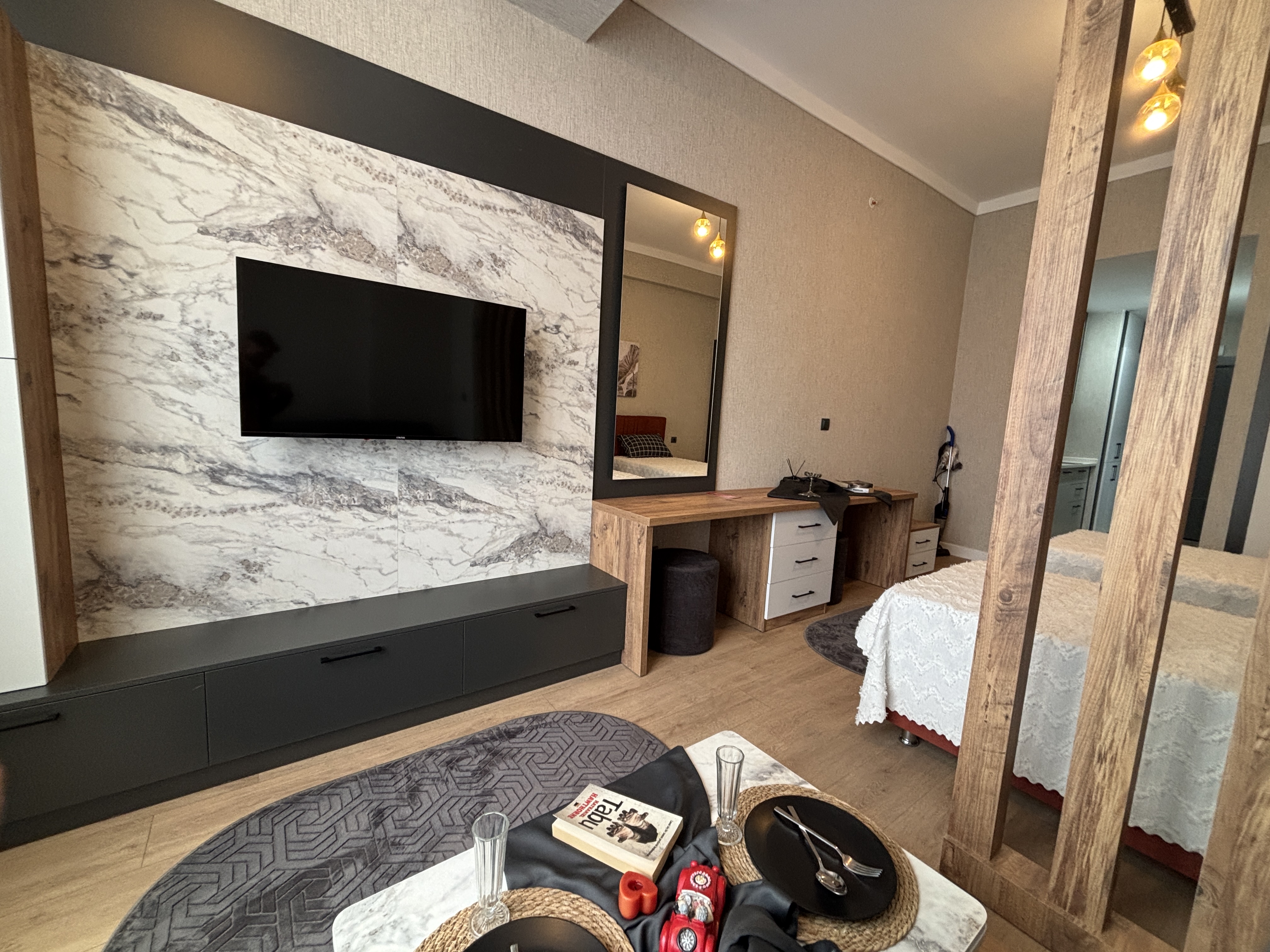 ROOM PRIME ROYAL